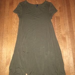 GREEN TEE SHIRT DRESS